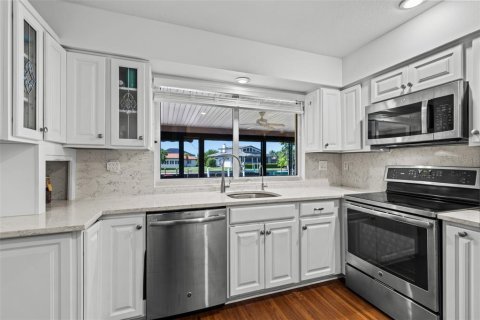 Casa en venta en Punta Gorda, Florida, 2 dormitorios, 133.78 m2 № 2427531 - foto 10