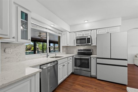 Casa en venta en Punta Gorda, Florida, 2 dormitorios, 133.78 m2 № 2427531 - foto 9