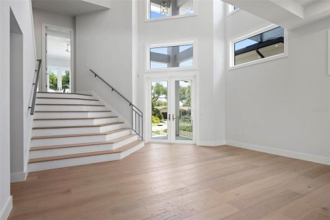 House in Sarasota, Florida 4 bedrooms, 349.78 sq.m. № 2208570 - photo 18