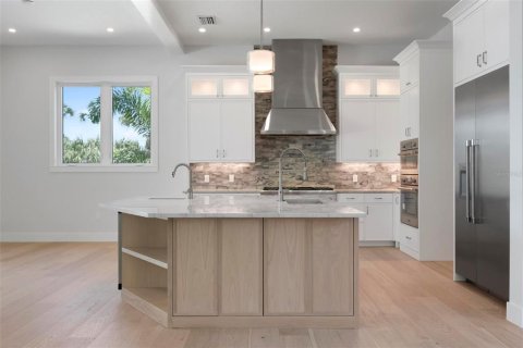 House in Sarasota, Florida 4 bedrooms, 349.78 sq.m. № 2208570 - photo 24