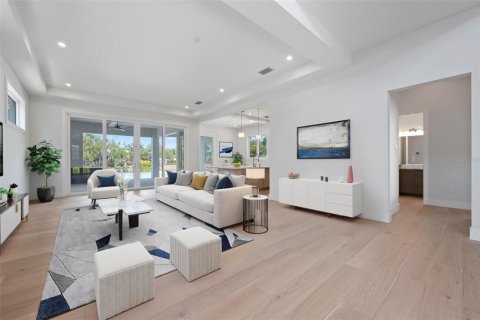 House in Sarasota, Florida 4 bedrooms, 349.78 sq.m. № 2208570 - photo 8