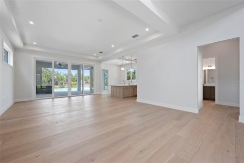 House in Sarasota, Florida 4 bedrooms, 349.78 sq.m. № 2208570 - photo 7