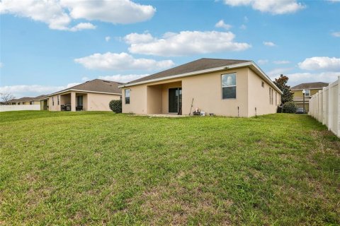 House in Davenport, Florida 4 bedrooms, 169.18 sq.m. № 2126388 - photo 22