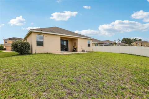 House in Davenport, Florida 4 bedrooms, 169.18 sq.m. № 2126388 - photo 23