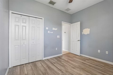 House in Davenport, Florida 4 bedrooms, 169.18 sq.m. № 2126388 - photo 18