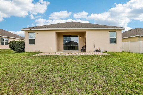 House in Davenport, Florida 4 bedrooms, 169.18 sq.m. № 2126388 - photo 21