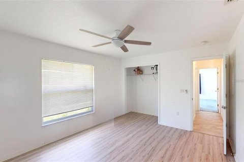 House in Englewood, Florida 3 bedrooms, 150.22 sq.m. № 1746780 - photo 25