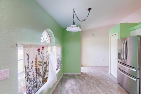 House in Englewood, Florida 3 bedrooms, 150.22 sq.m. № 1746780 - photo 14