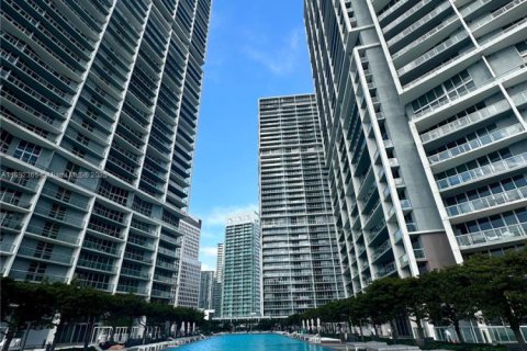 Condo in Miami, Florida, 2 bedrooms  № 2061426 - photo 23