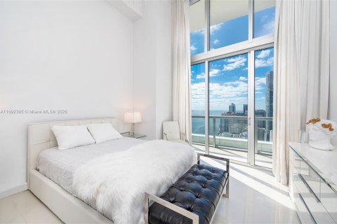 Condo in Miami, Florida, 2 bedrooms  № 2061426 - photo 9