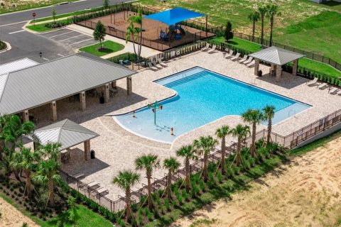 Casa en venta en Howey-in-the-Hills, Florida, 4 dormitorios, 140.19 m2 № 1829640 - foto 3