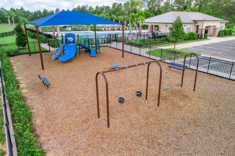 Casa en venta en Howey-in-the-Hills, Florida, 4 dormitorios, 140.19 m2 № 1829640 - foto 5
