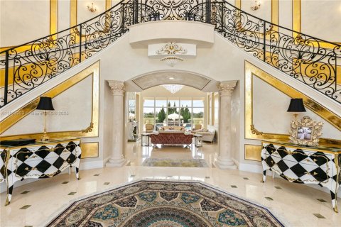 Купить виллу или дом в Уэстон, Флорида 8 спален, 955.5м2, № 1892216 - фото 2