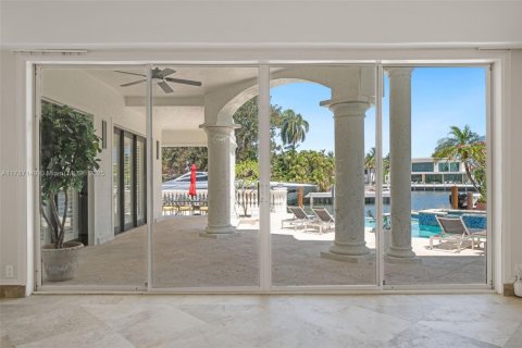 Villa ou maison à vendre à Fort Lauderdale, Floride: 5 chambres, 492.29 m2 № 2018853 - photo 18