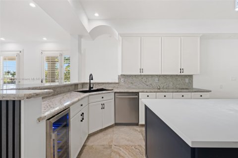 Villa ou maison à vendre à Fort Lauderdale, Floride: 5 chambres, 492.29 m2 № 2018853 - photo 27