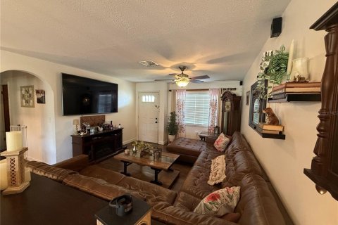 House in Lake Placid, Florida 3 bedrooms, 114.36 sq.m. № 2400295 - photo 22