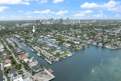 House in Fort Lauderdale, Florida 3 bedrooms, 181.9 sq.m. № 1821604 - photo 6