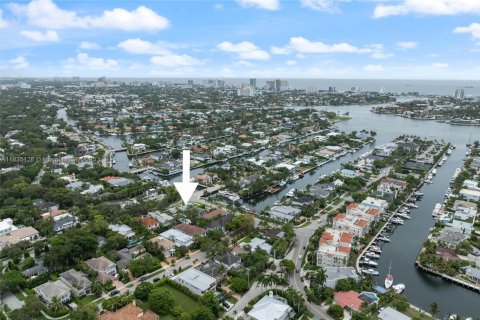 House in Fort Lauderdale, Florida 3 bedrooms, 181.9 sq.m. № 1821604 - photo 5