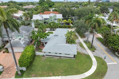 House in Fort Lauderdale, Florida 3 bedrooms, 181.9 sq.m. № 1821604 - photo 7