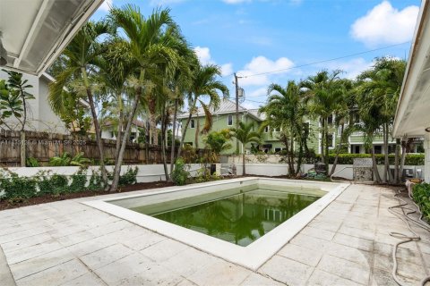 House in Fort Lauderdale, Florida 3 bedrooms, 181.9 sq.m. № 1821604 - photo 13
