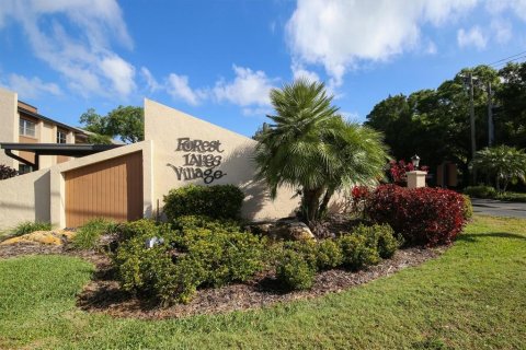 Condo in Sarasota, Florida, 2 bedrooms  № 1716680 - photo 2