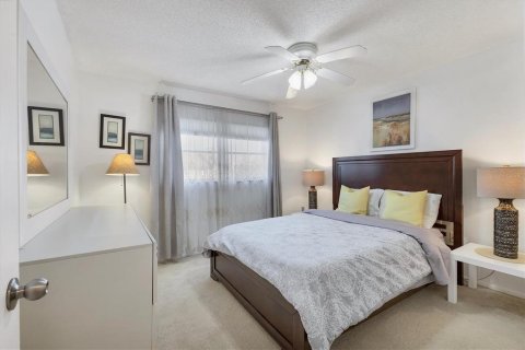 Condo in Sarasota, Florida, 2 bedrooms  № 1716680 - photo 21