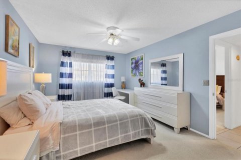 Condo in Sarasota, Florida, 2 bedrooms  № 1716680 - photo 18