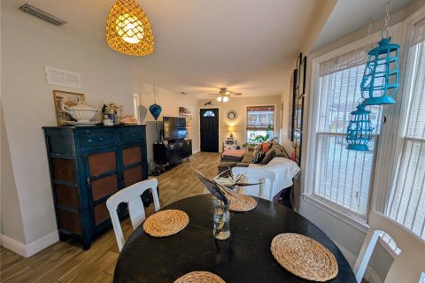 Villa ou maison à louer à Tampa, Floride: 3 chambres, 105.44 m2 № 2419921 - photo 2