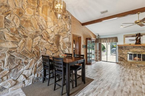 Casa en venta en Weeki Wachee, Florida, 3 dormitorios, 210.7 m2 № 1687518 - foto 10