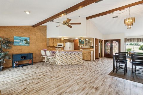 Casa en venta en Weeki Wachee, Florida, 3 dormitorios, 210.7 m2 № 1687518 - foto 13
