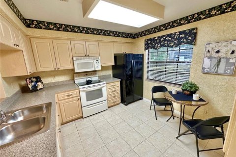 Condominio en venta en Dunedin, Florida, 2 dormitorios, 106.84 m2 № 1723811 - foto 3