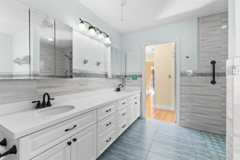 Купить виллу или дом в Майами, Флорида 3 спальни, 167.87м2, № 1974051 - фото 28