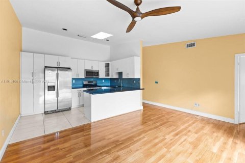 Купить виллу или дом в Майами, Флорида 3 спальни, 167.87м2, № 1974051 - фото 19