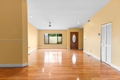 Купить виллу или дом в Майами, Флорида 3 спальни, 167.87м2, № 1974051 - фото 8