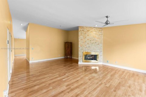 Купить виллу или дом в Майами, Флорида 3 спальни, 167.87м2, № 1974051 - фото 10