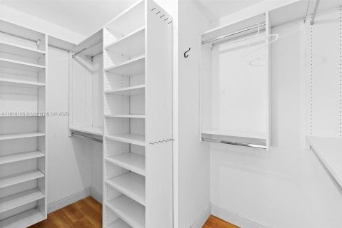 Купить виллу или дом в Майами, Флорида 3 спальни, 167.87м2, № 1974051 - фото 25