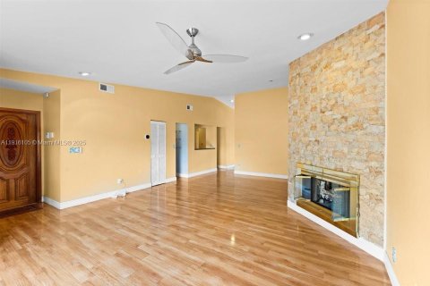 Купить виллу или дом в Майами, Флорида 3 спальни, 167.87м2, № 1974051 - фото 11