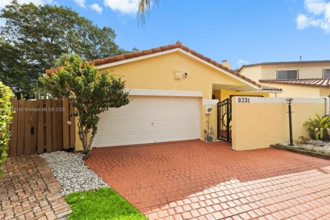 Купить виллу или дом в Майами, Флорида 3 спальни, 167.87м2, № 1974051 - фото 5