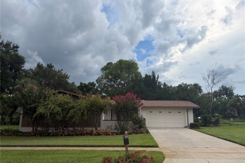 House in Sanford, Florida 3 bedrooms, 152.17 sq.m. № 2287269