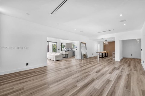 Купить виллу или дом в Корал-Гейблс, Флорида 3 спальни, 266.63м2, № 2036432 - фото 9