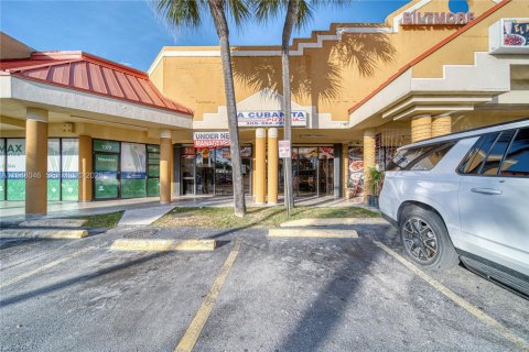 Immobilier commercial à vendre à Hialeah Gardens, Floride № 2004077 - photo 28