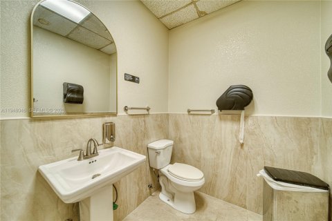 Immobilier commercial à vendre à Hialeah Gardens, Floride № 2004077 - photo 26