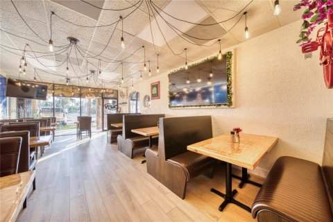 Immobilier commercial à vendre à Hialeah Gardens, Floride № 2004077 - photo 16