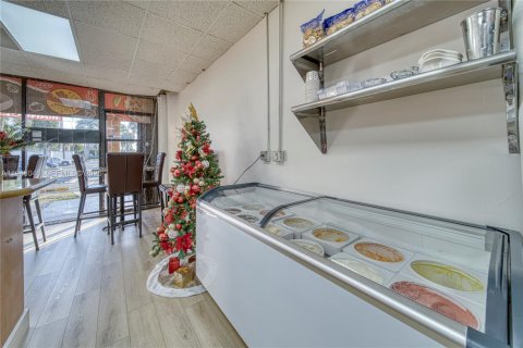 Immobilier commercial à vendre à Hialeah Gardens, Floride № 2004077 - photo 11