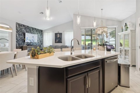 Villa ou maison à vendre à Clermont, Floride: 3 chambres, 162.86 m2 № 2418716 - photo 16