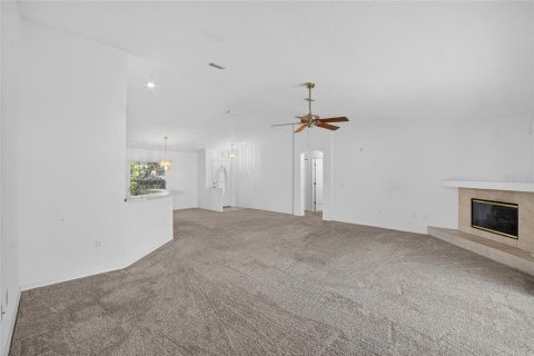House in Tampa, Florida 3 bedrooms, 153.75 sq.m. № 1910712 - photo 15