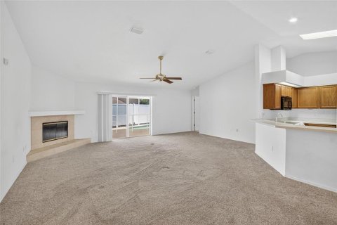 House in Tampa, Florida 3 bedrooms, 153.75 sq.m. № 1910712 - photo 13