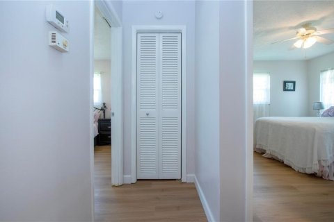 House in Bradenton, Florida 2 bedrooms, 114.83 sq.m. № 1873751 - photo 2