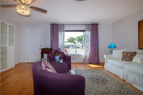 House in Bradenton, Florida 2 bedrooms, 114.83 sq.m. № 1873751 - photo 8