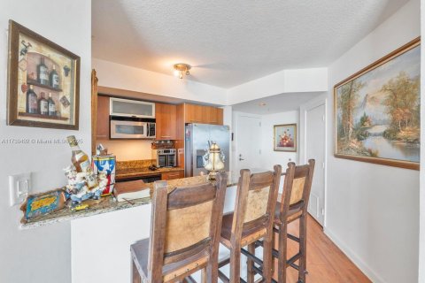 Купить кондоминиум в Майами, Флорида 1 спальня, 61.04м2, № 2053468 - фото 18